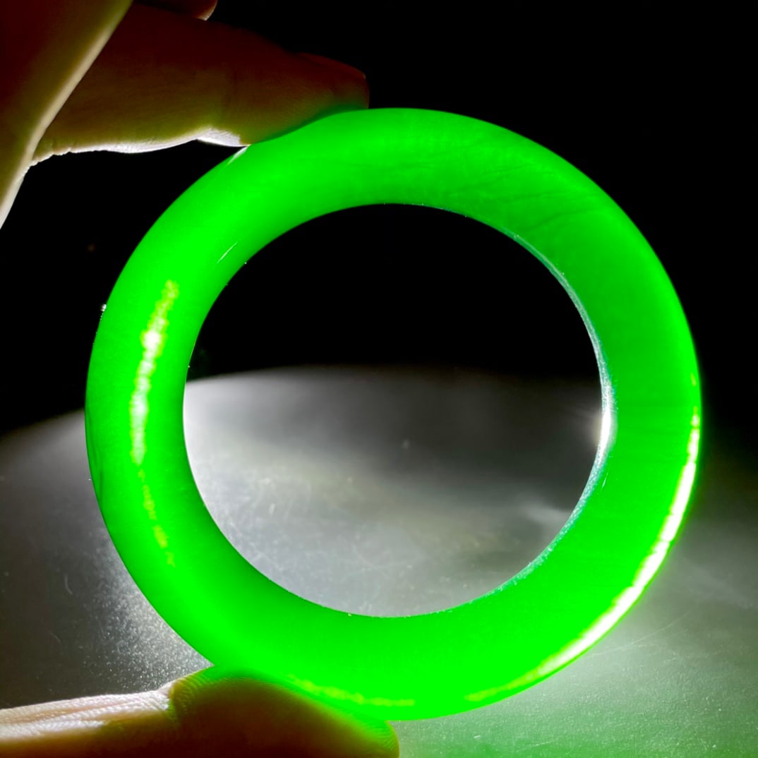High-ice jadeite bangle - 8