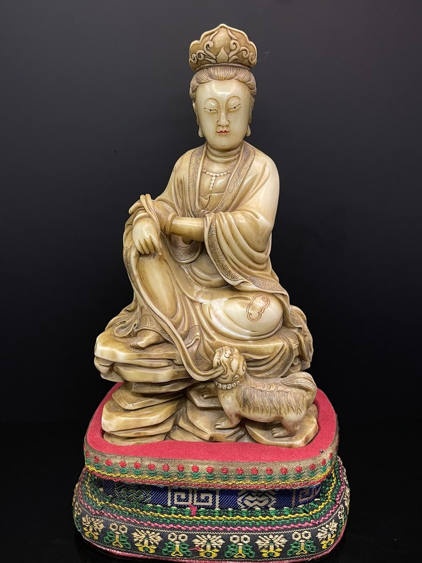 Shoushan stone Tianhuang grade Guanyin ornament (1 of 9)