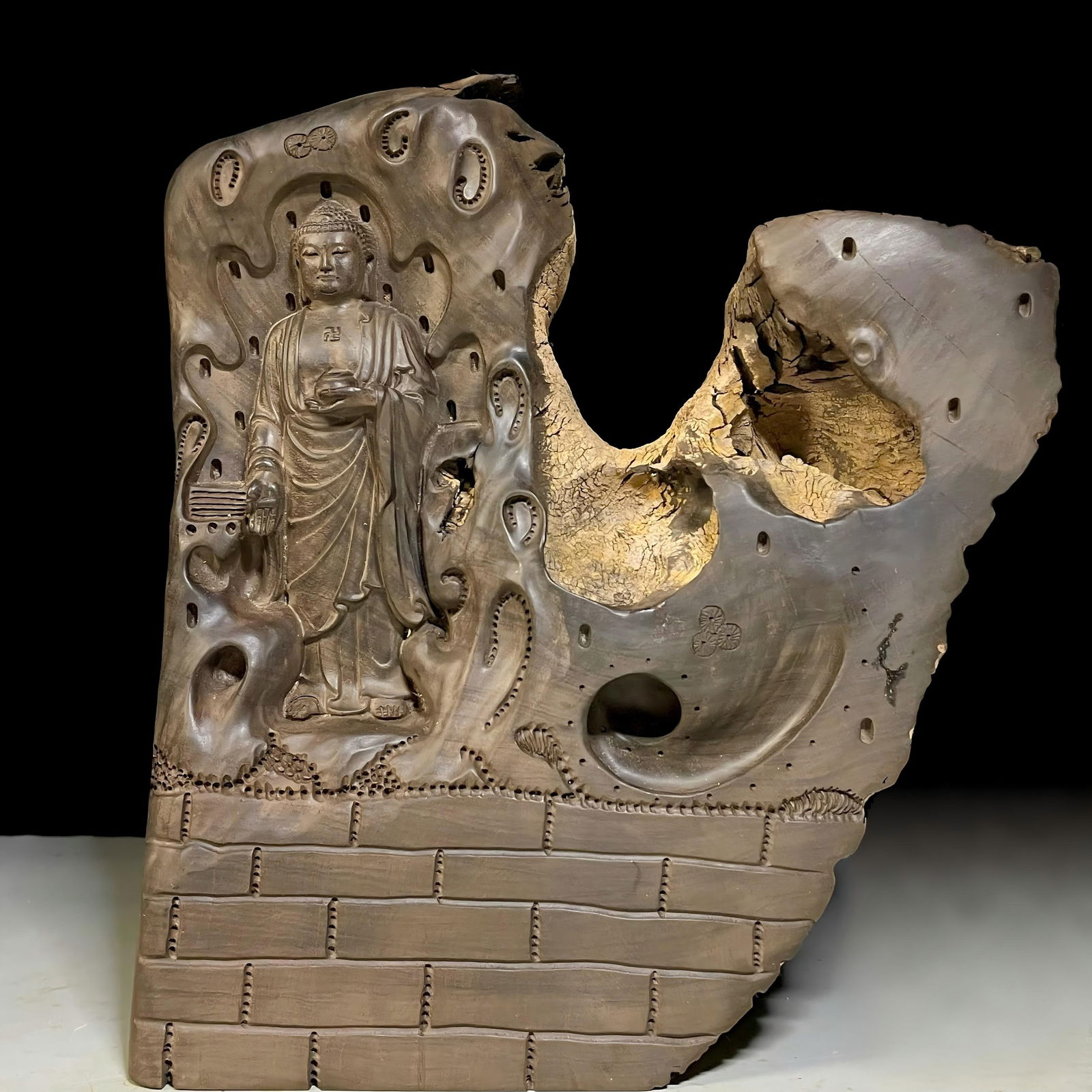 Treasured Qinan Agarwood Backflow Incense Ornament (1 of 8)