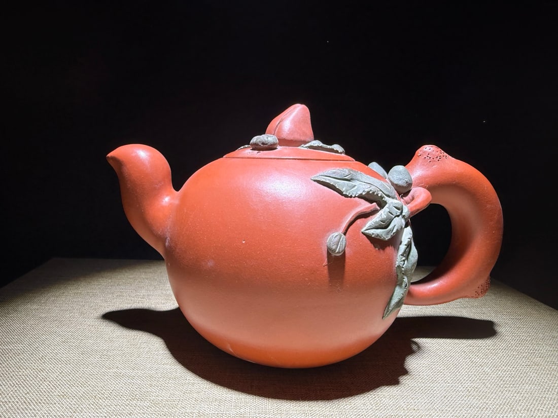 Zisha teapots made by the famous artist Gu Jingzhou (1 of 8)