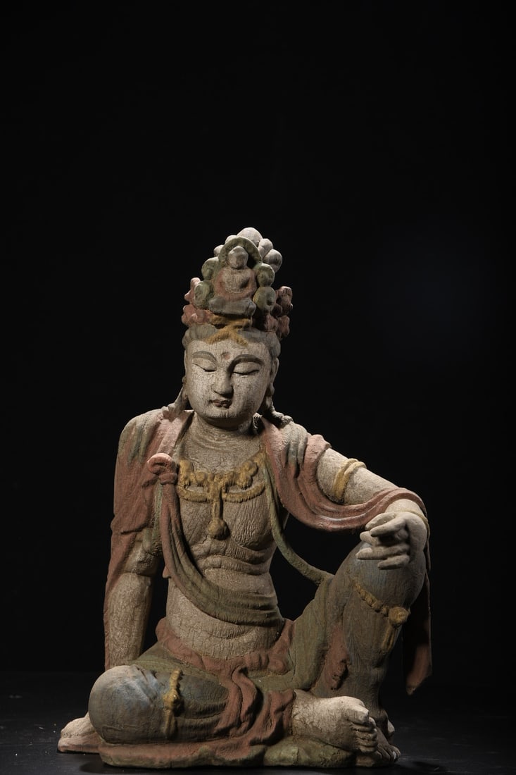 Wooden carving of Guanyin statue (1 of 9)