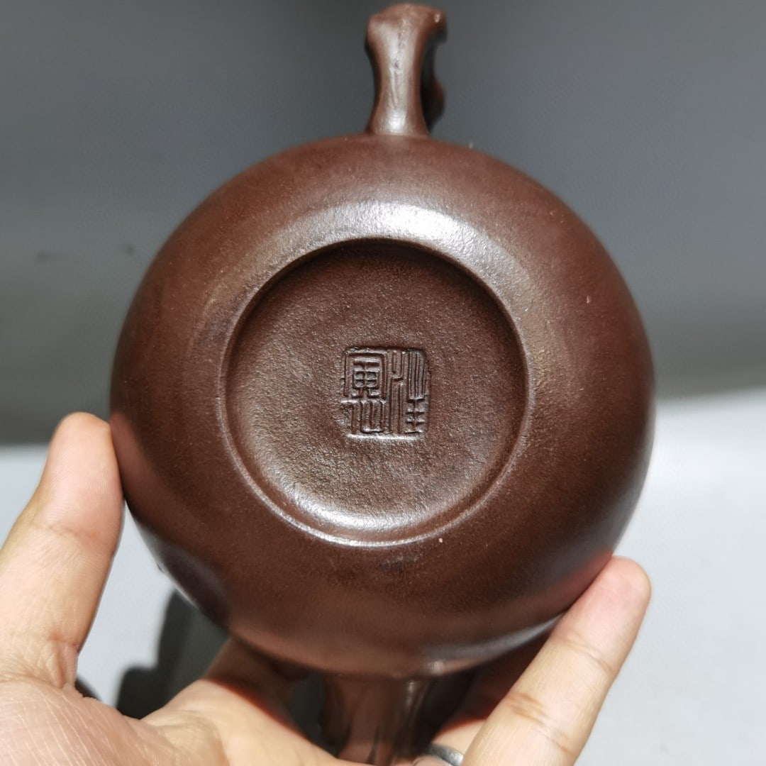 Name: Squirrel Grape Jar - 9