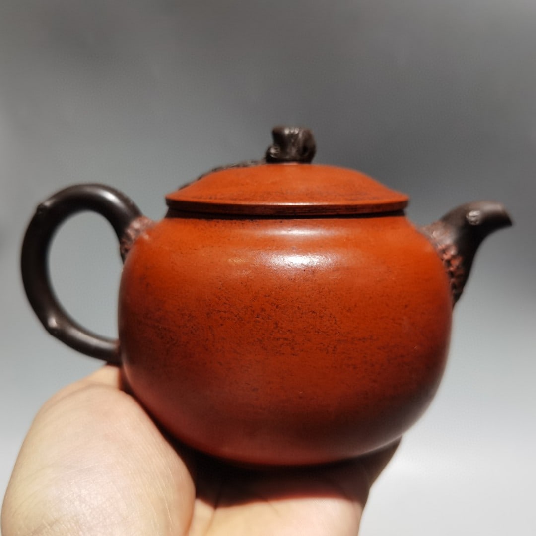 Name: Pine Needle Teapot - 4