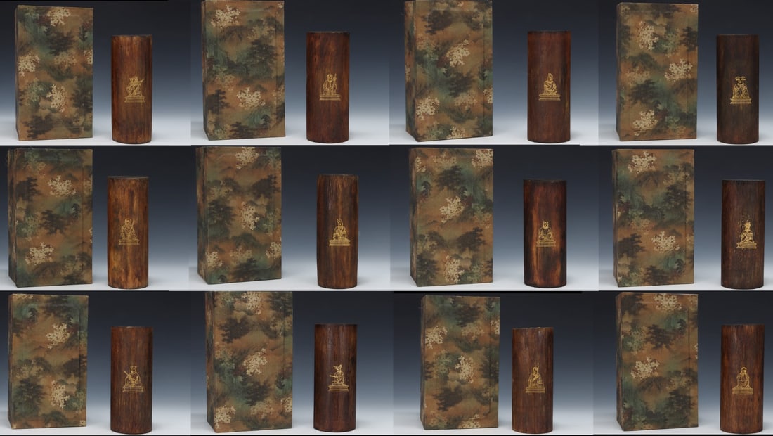 Old Collection of Agarwood Feng Shui Pillars - Rat (Zodiac Sign): Old Collection Agarwood Feng Shui Pillar - Rat (from the Chinese Zodiac) Dimensions: Height: 25 cm Width: 10 cm Provenance:Private collection from a professor in ESC Rennes School of Business. Our coo