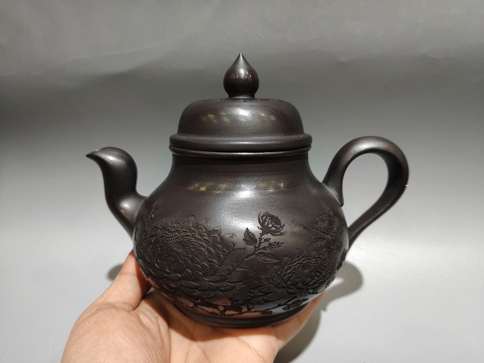 Name: Siting Teapot Set - 3
