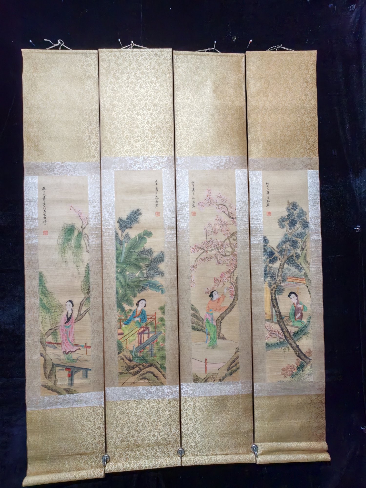 Qiu Ying's Hand-painted Four-Panel Screen of Ladies (1 of 9)