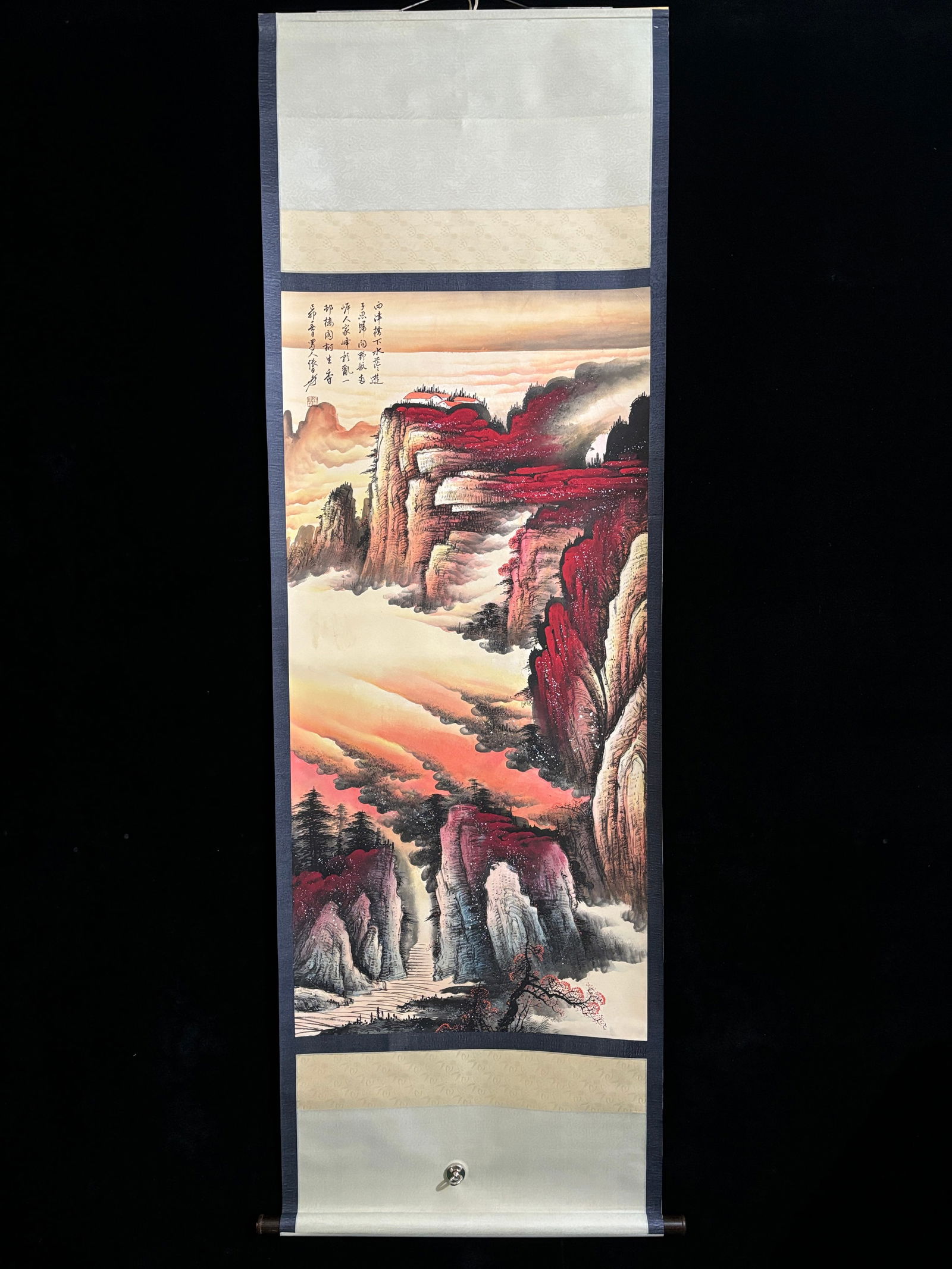 (Zhang Daqian's Landscape) Modern Four-Foot Hand-Painted Painting: (Zhang Daqian Landscape) Modern Four-Foot Hand-Painted Painting. Material: Xuan Paper. Painting Size: Approximately 220cm x 72cm. Painting Dimensions: Approximately 133cm x 67cm. Provenance:from a pri