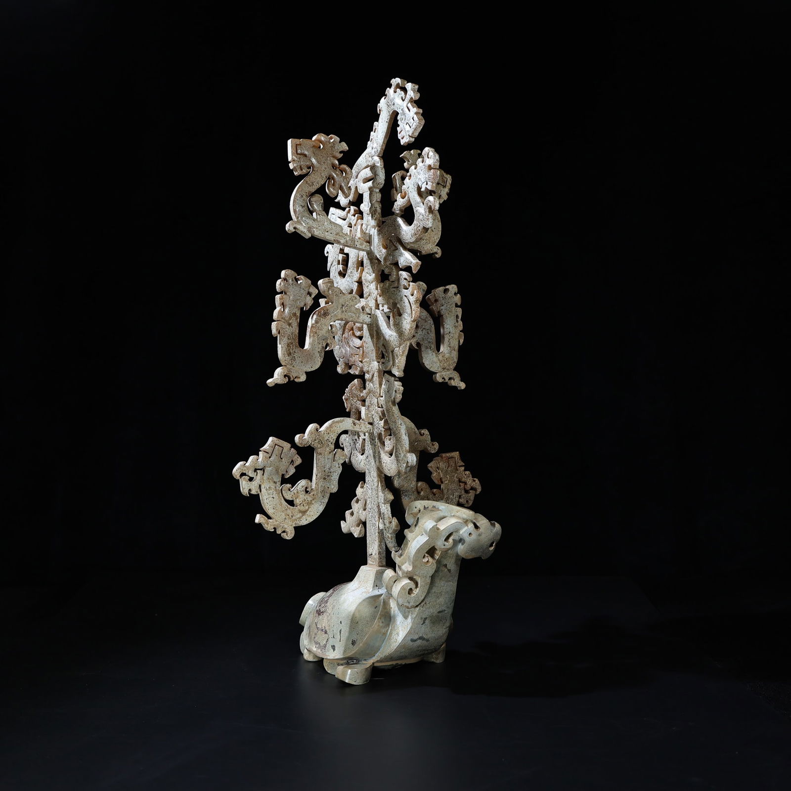 Exquisite antique, Hetian jade, unearthed, fully infiltrated with gray patina, featuring a dragon - 6
