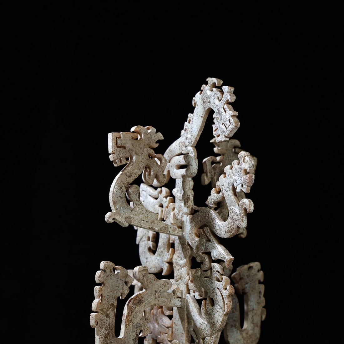 Exquisite antique, Hetian jade, unearthed, fully infiltrated with gray patina, featuring a dragon - 7