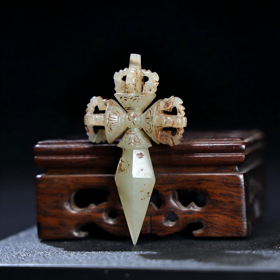 Exquisite antique, Hetian jade pestle: This is a finely crafted, antique Hetian jade pestle with a thick, deep patina and rich, penetrating color. The craftsmanship is exquisite, with sharp, precise carving. A rare and exceptional piece