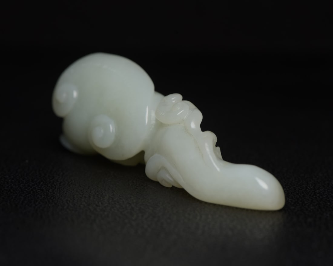 Hetian jade ruyi - 3