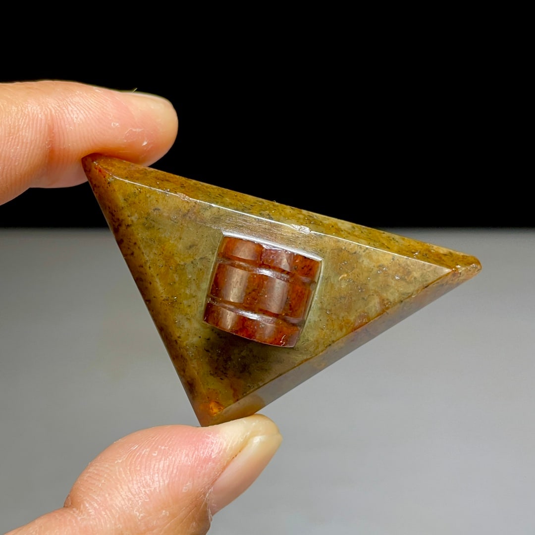 Hetian jade triangular button seal - 5