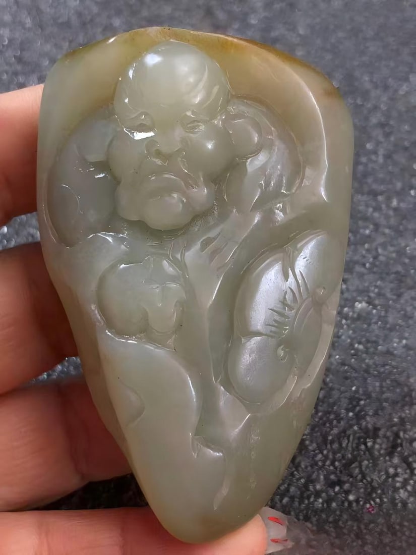 Hetian jade hand-held piece (1 of 6)