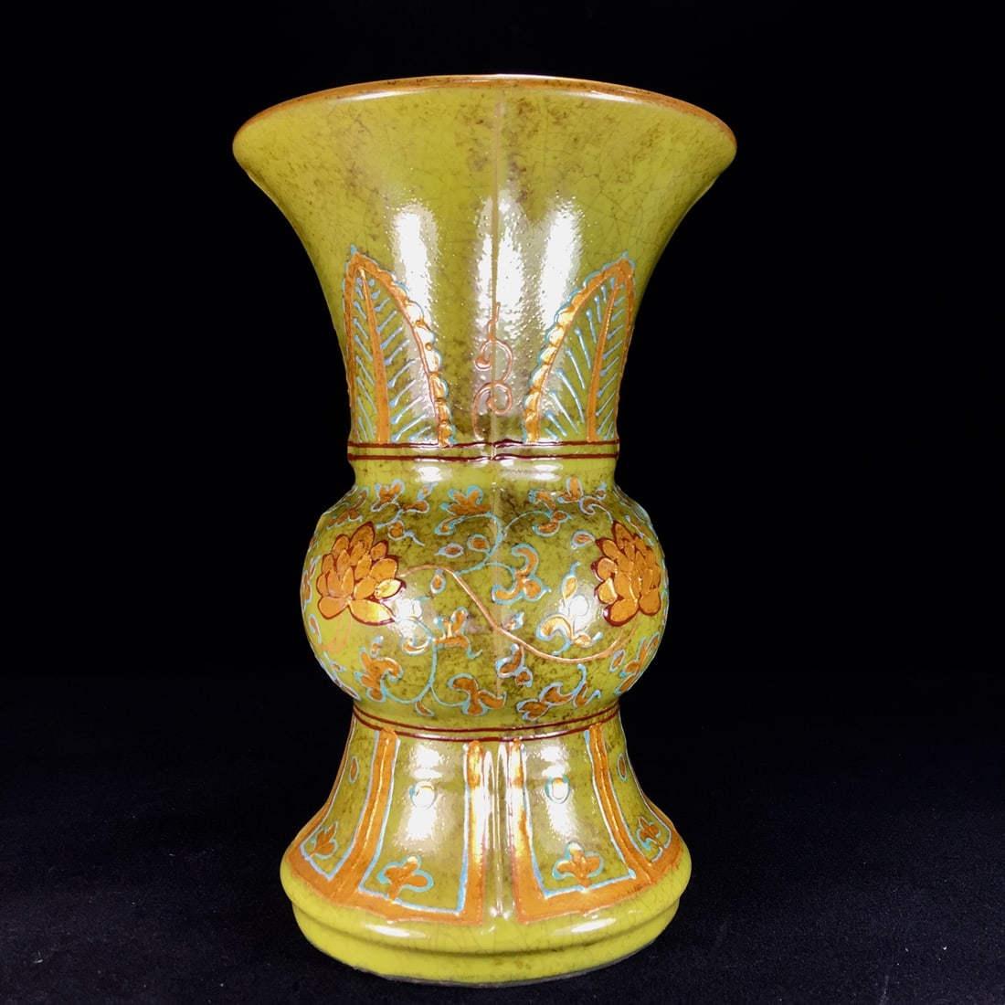 A Song Dynasty official kiln gilt flower drum vase with a patina developed over time. (1 of 9)