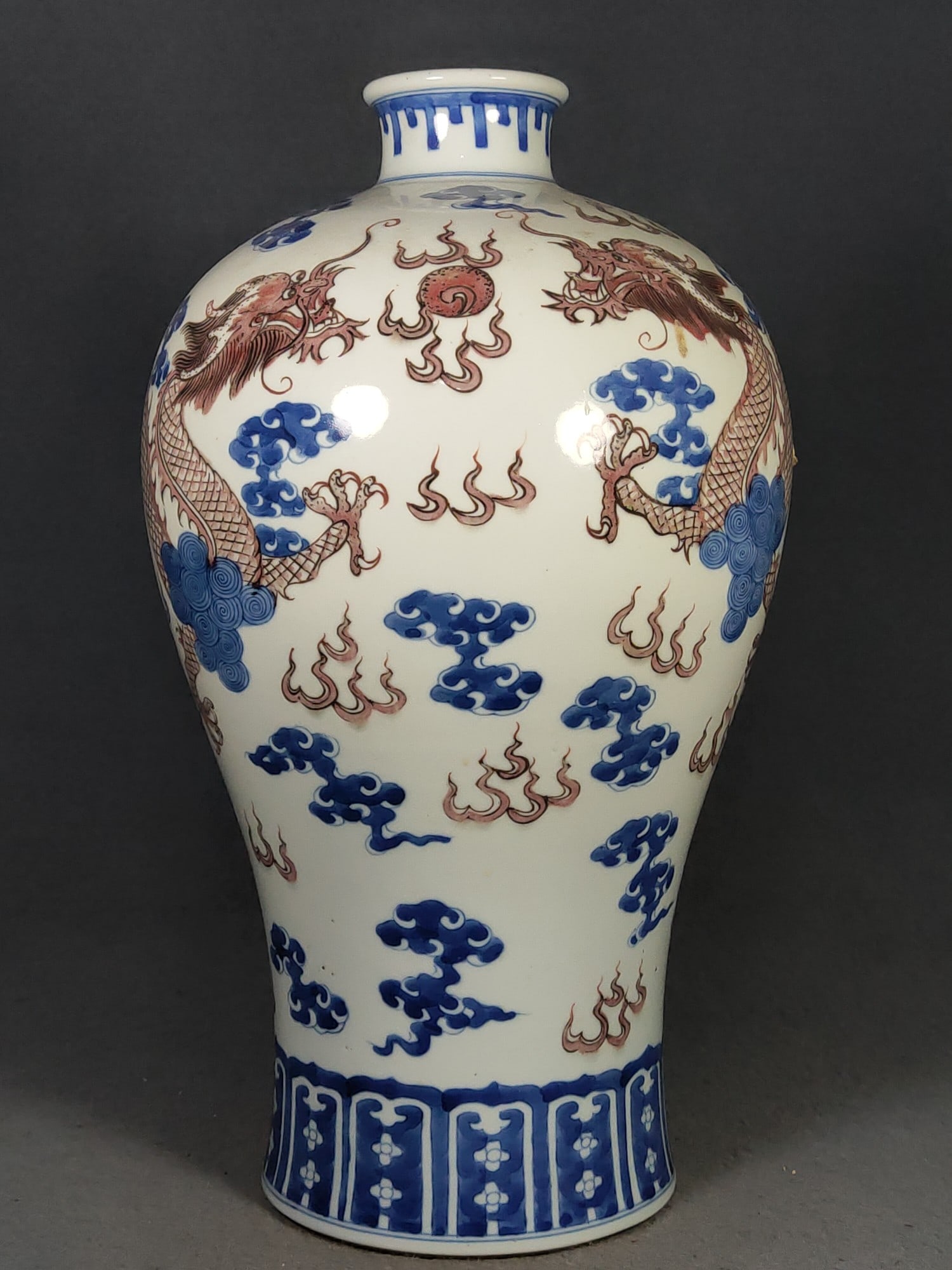 Blue and white underglaze red plum vase with dragon and cloud design, made during the Qianlong - 5