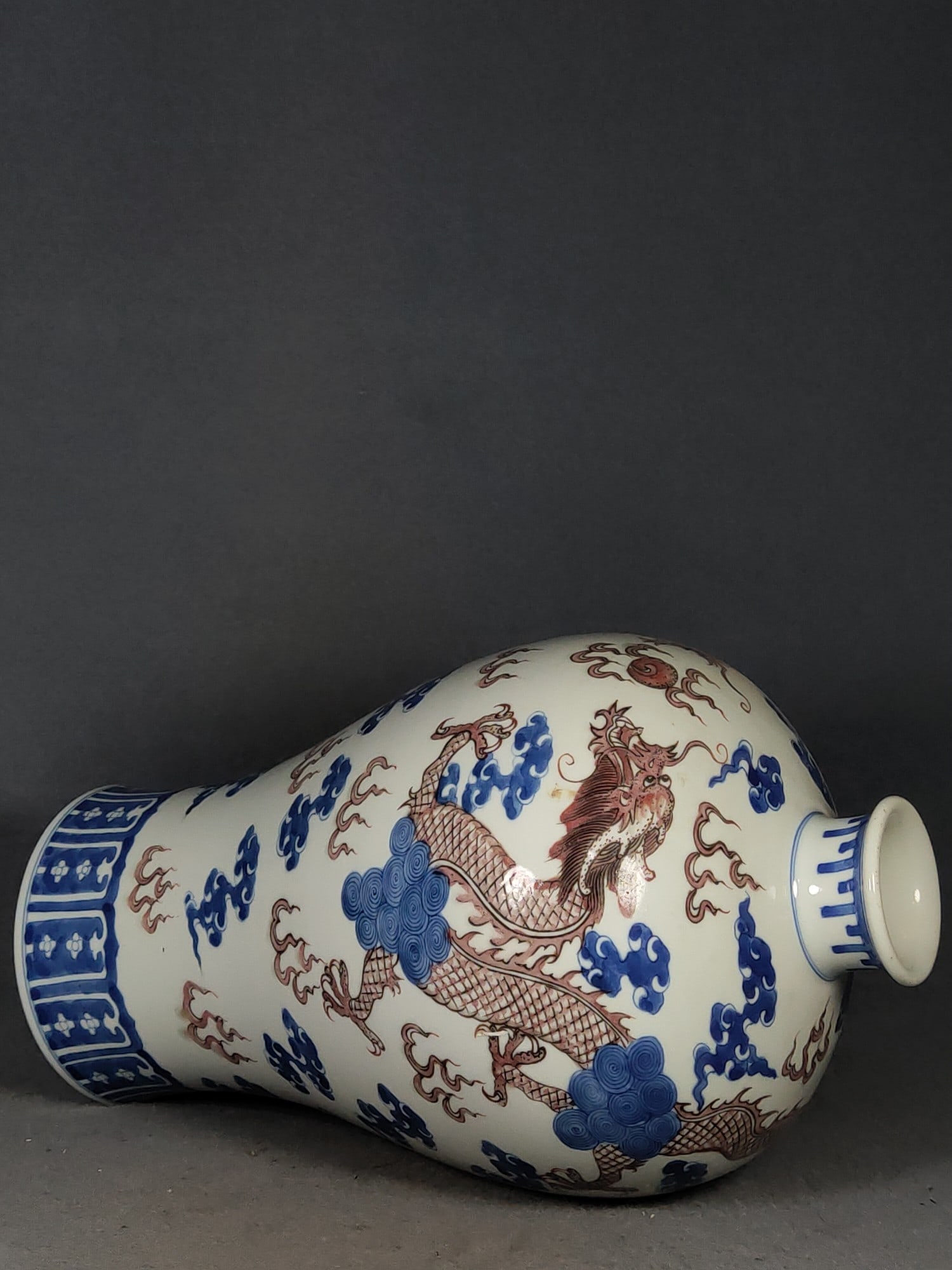 Blue and white underglaze red plum vase with dragon and cloud design, made during the Qianlong - 6