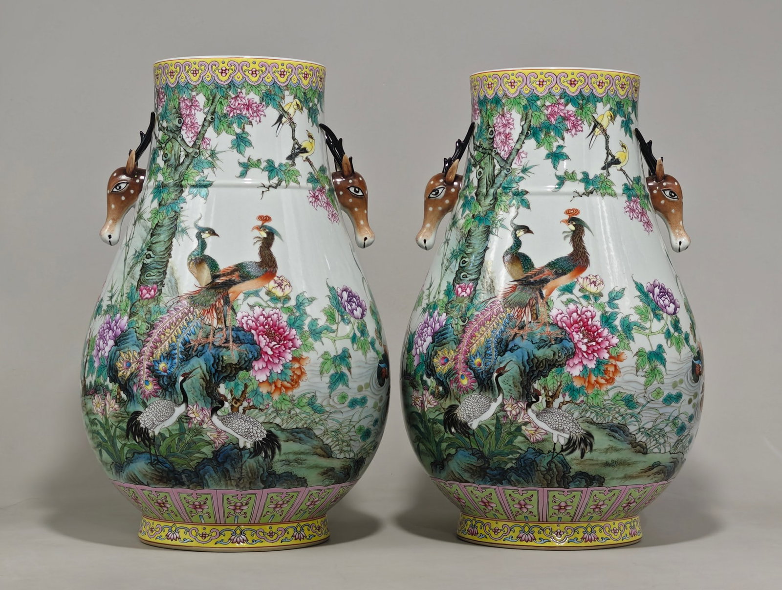 A famille rose deer-head vase with the inscription "Made in the Yongzheng Reign of the Great Qing (1 of 9)