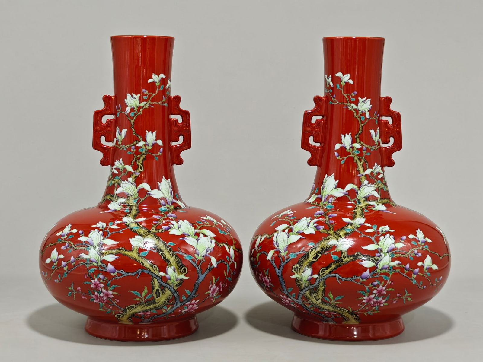 Coral-red and gold-embroidered flat-bellied vase with a design of "Jade Abundance in the Hall" (Made (1 of 9)