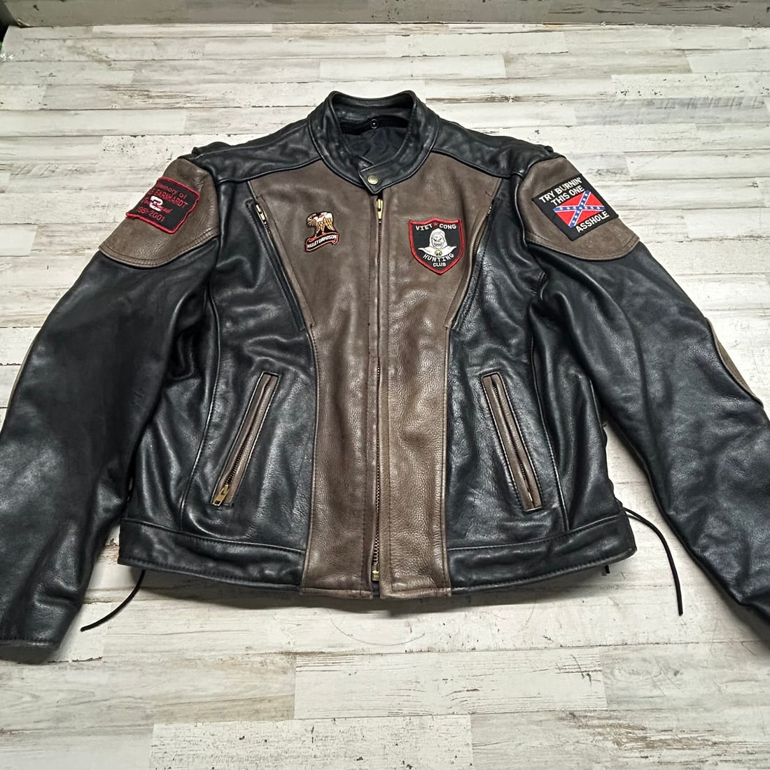 Two-Tone Leather Motorcycle Jacket w/ Harley-Davidson & Custom Patches – Size XL (1 of 10)