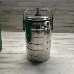 Stainless Steel 4-Tier Lunch Pail / Tiffin Carrier