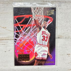 1993–94 Fleer Ultra Scottie Pippen “Inside Outside” Insert Card Chicago Bulls