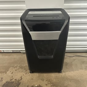 Staples Professional Series Paper Shredder