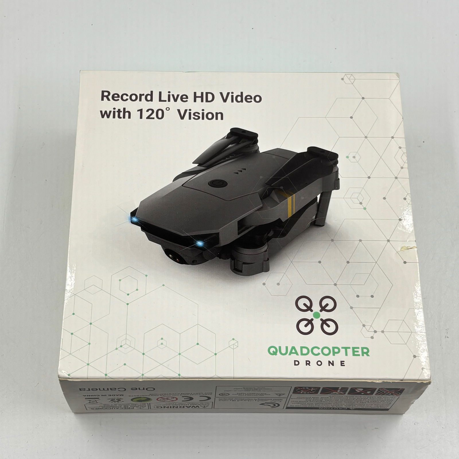 Quadcopter Drone with HD Camera and Remote Controller (1 of 10)