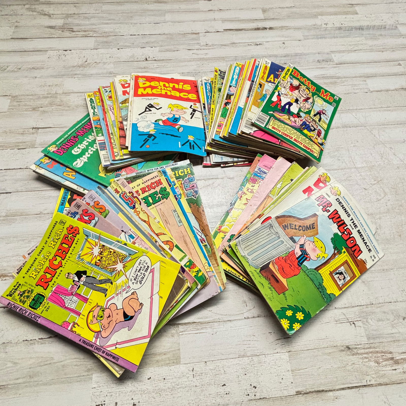 Vintage-Style Americana & Motorcycle Tin Signs Assortment (1 of 14)