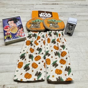 Star Wars Mandalorian Grogu Kitchen Towel Set, Disney Snow White DVD & Minnie Mouse Wristwatch Lot