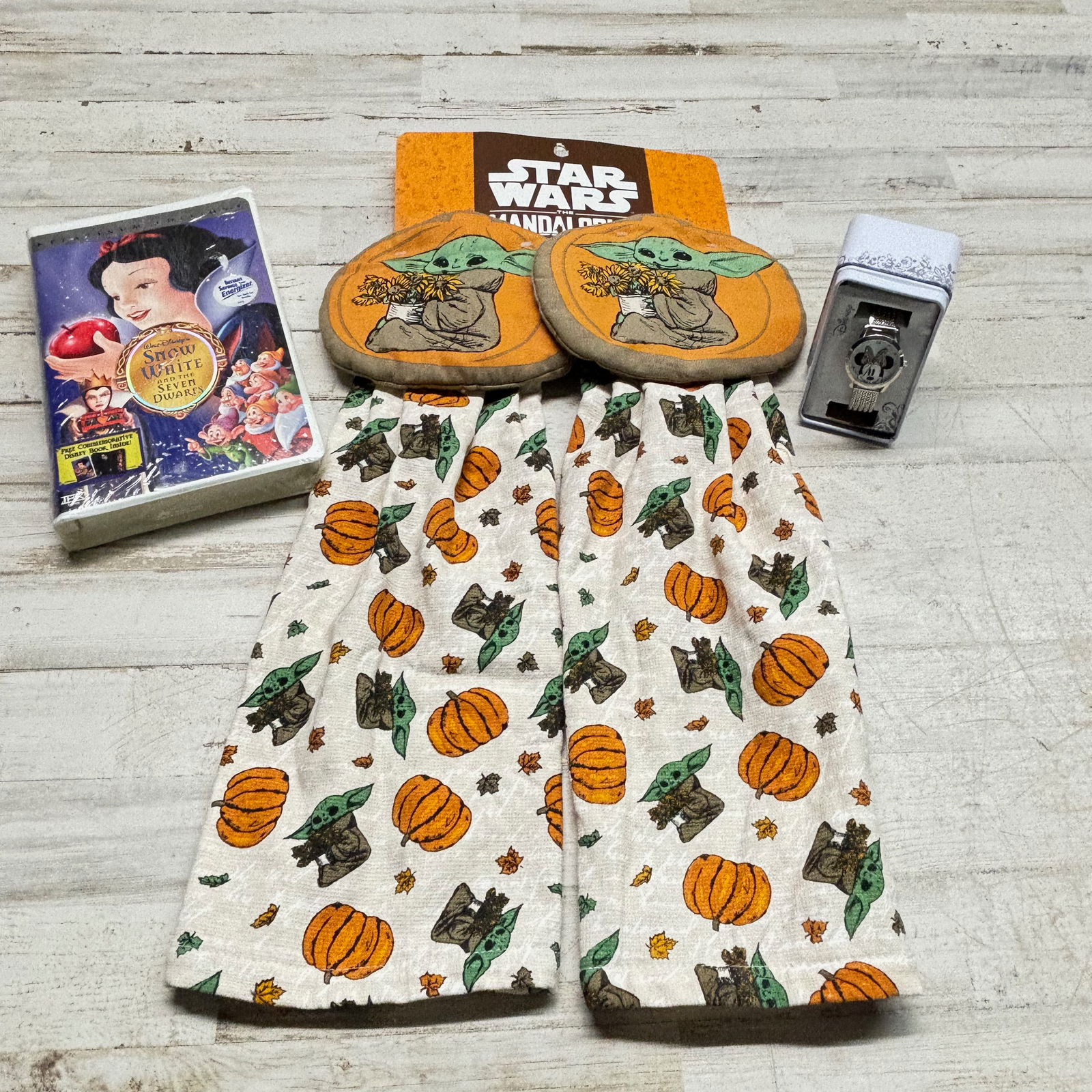 Star Wars Mandalorian Grogu Kitchen Towel Set, Disney Snow White DVD & Minnie Mouse Wristwatch Lot (1 of 10)