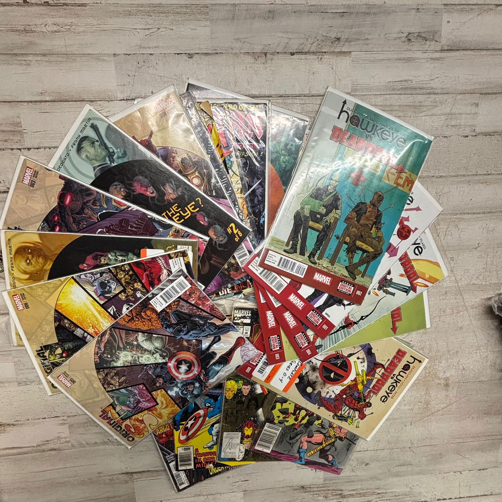 Mixed Lot of Marvel Comic Books Featuring Hawkeye, Deadpool, Conan the Barbarian & Infinity Crusade (1 of 10)