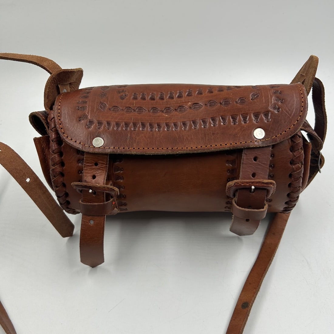 Vintage Tooled Leather Barrel Bag Handbag Shoulder Strap Satchel (1 of 7)