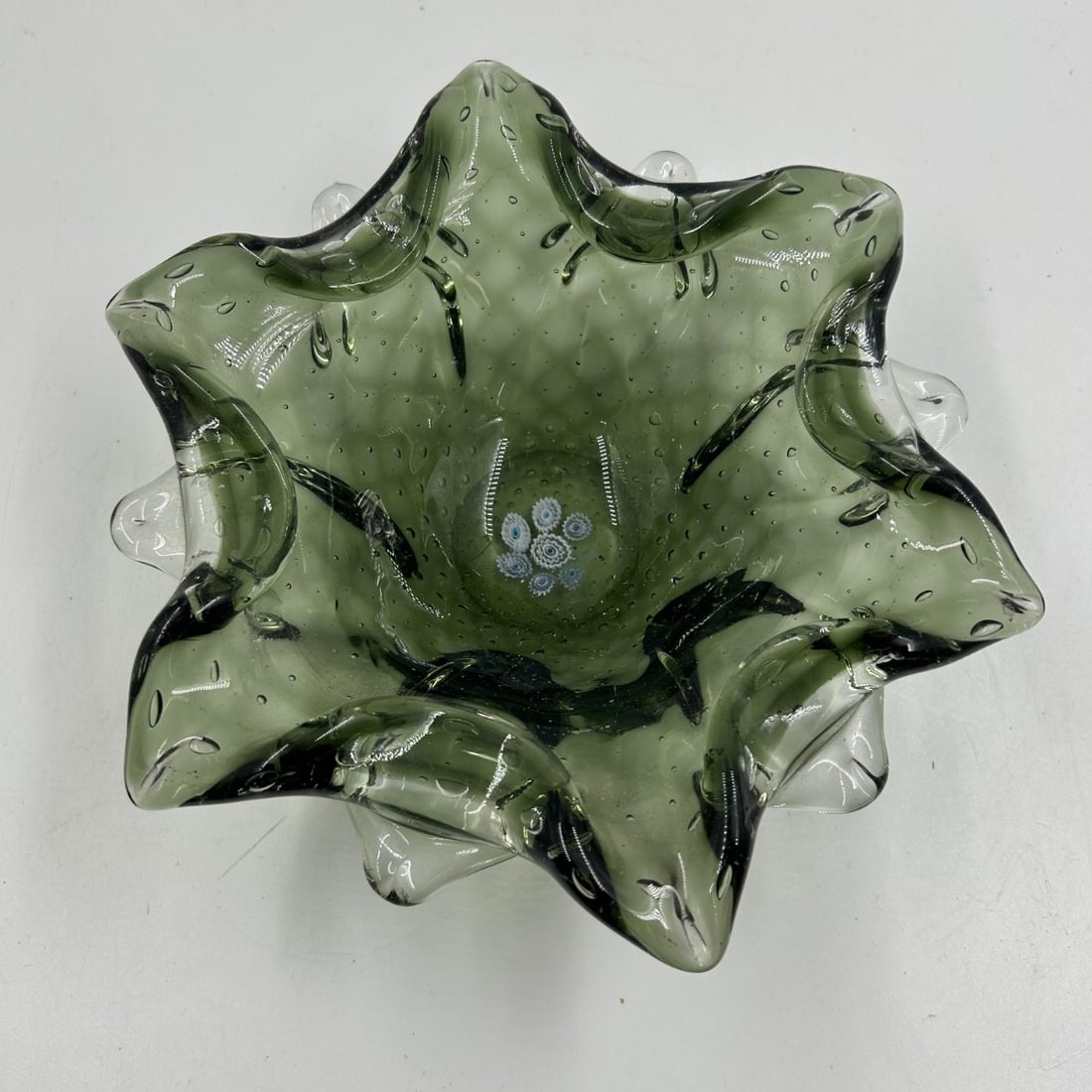 Vintage Green Art Glass Ashtray/Candy Dish Starburst MCM Murano Style (1 of 5)