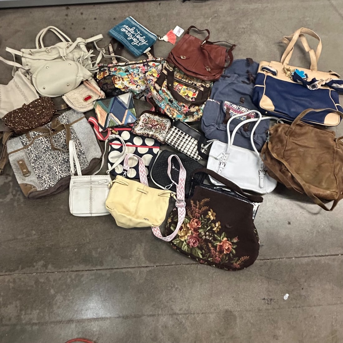 Assorted Ladies Handbags Lot - Designer, Casual, Vintage Styles (1 of 10)