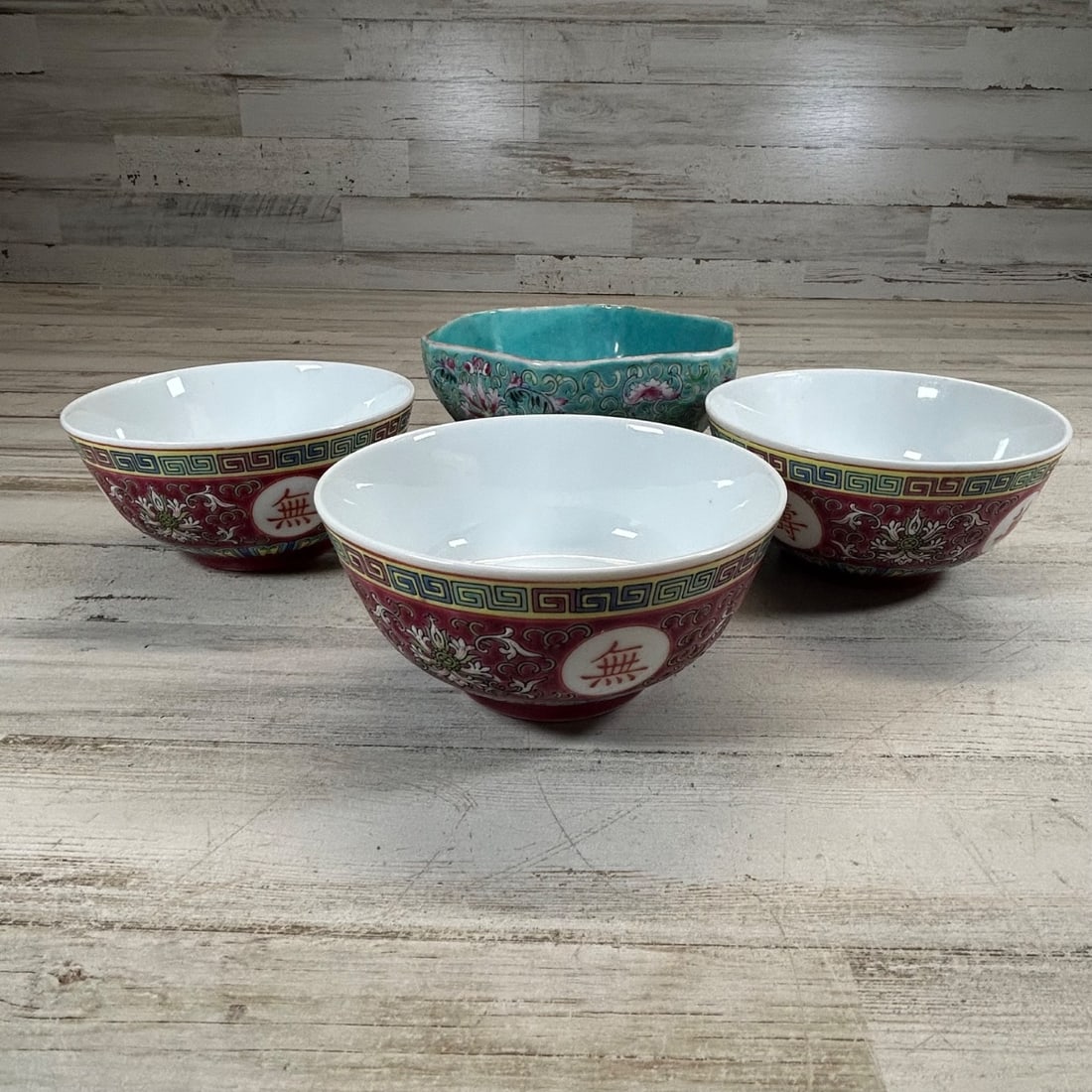 Set of 4 Vintage Chinese Porcelain Bowls Famille Rose & Blue Glaze (1 of 6)
