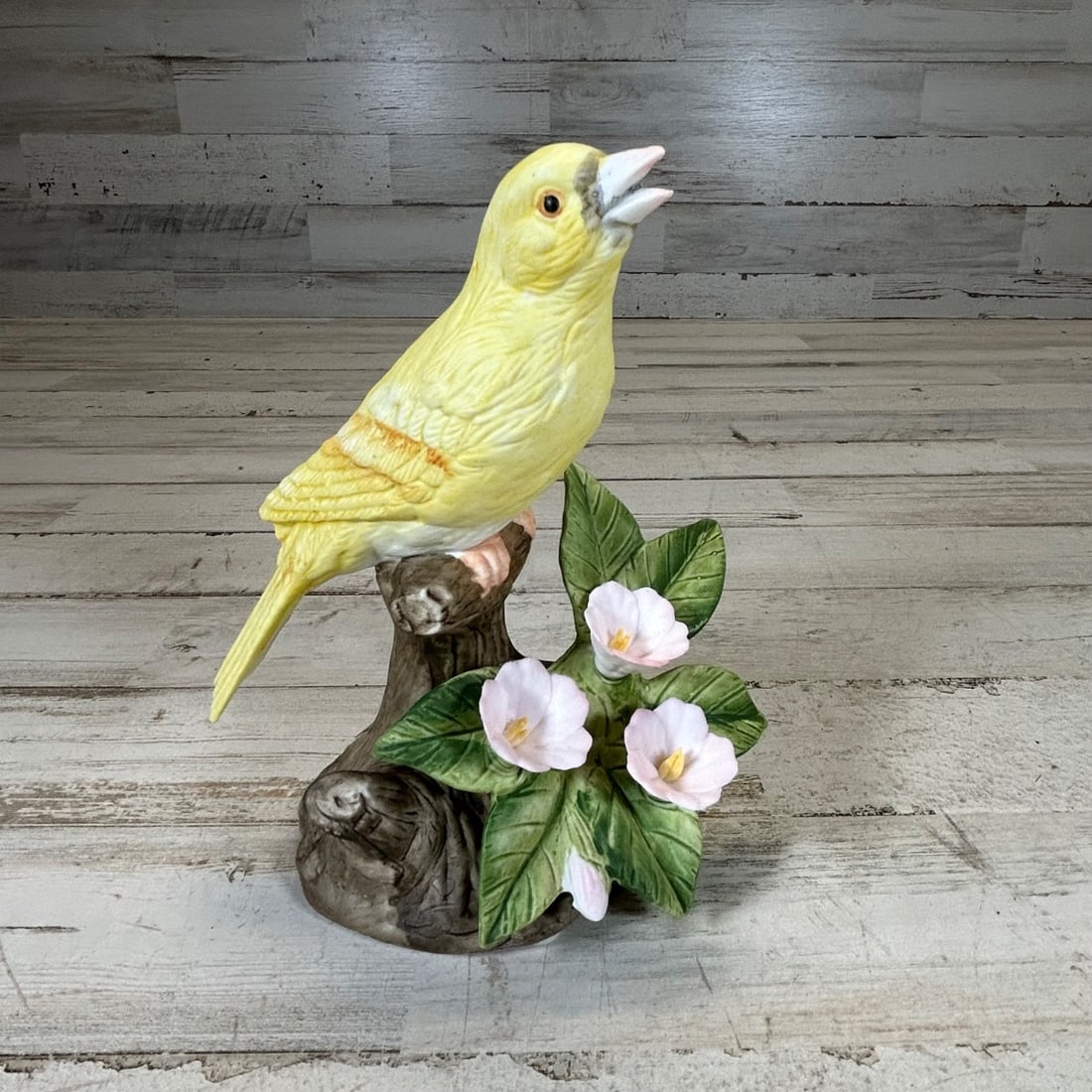 1989 Royal Carlton Porcelain Yellow Bird & Flowers Figurine (1 of 6)