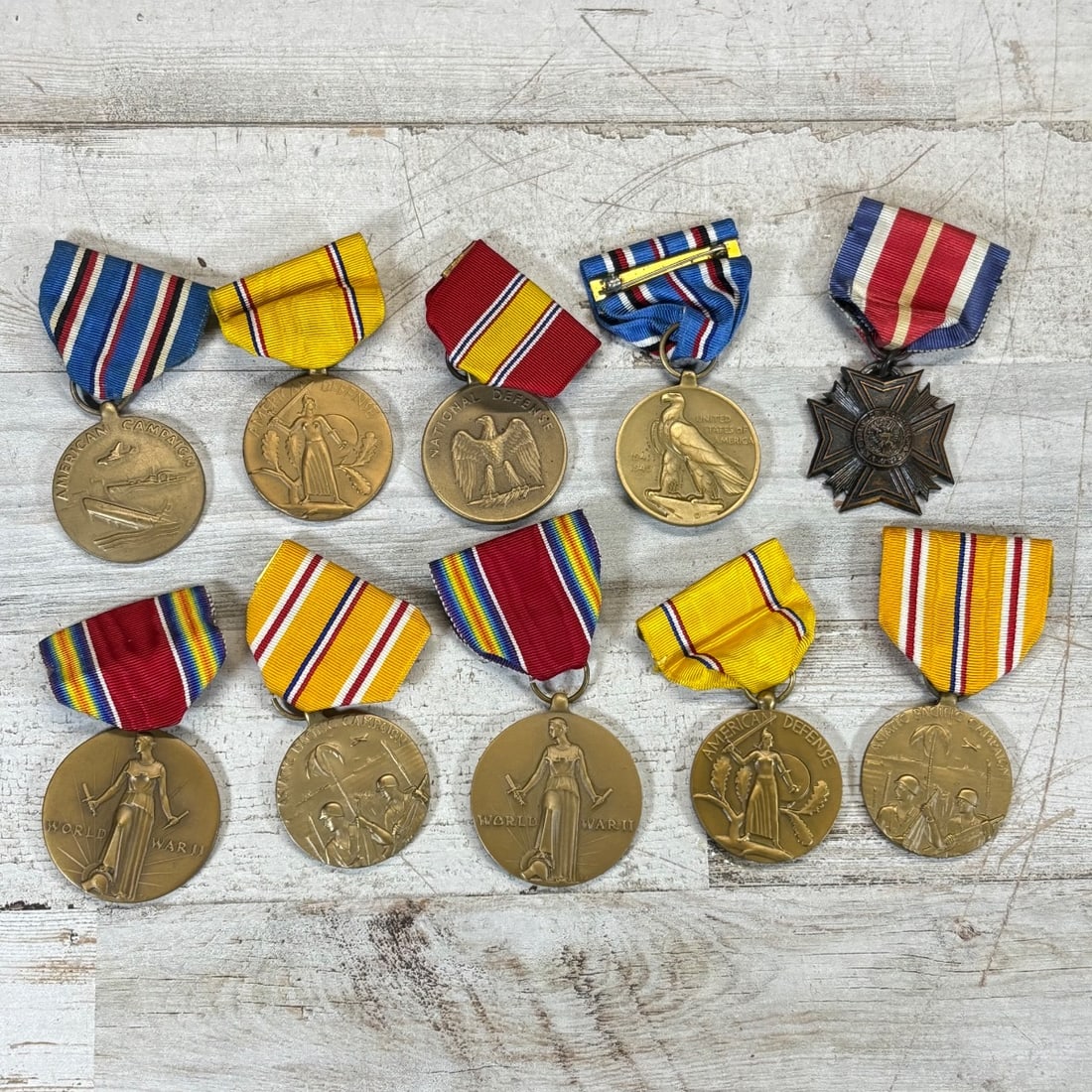 US Military WWII Medals, Campaign Medals & VFW Badge - Multiple Decorations (1 of 11)