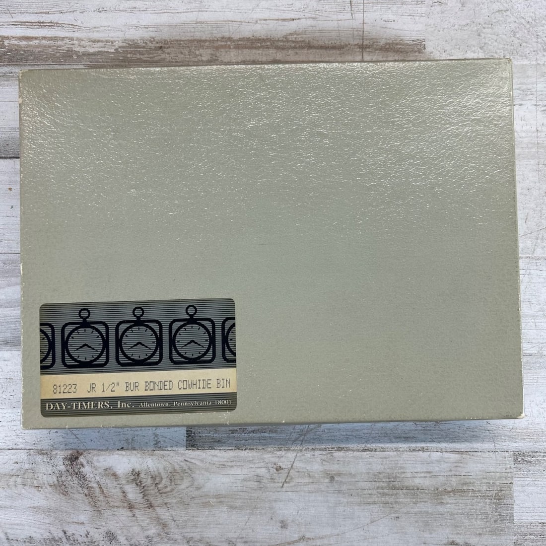 Day-Timers Family Record and Inventory Binder; Bonded Cowhide; Allentown PA: This vintage Day-Timers Family Record and Inventory binder is a comprehensive organizational tool from the mid-20th century. Crafted from durable bonded cowhide in a rich burgundy color, it features a