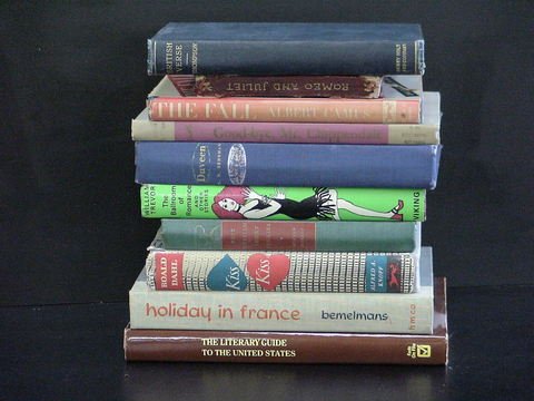 Father, Dear Father , Bemelmans, Ludwig, The Viki: Father, Dear Father , Bemelmans, Ludwig, The Viking Press, NY, 1953, The Literary Guide to the United States , Benedict, Stewart, edited by, Facts on File, NY, 1981, Kiss Kiss , Dahl, Roald, Alfred A.