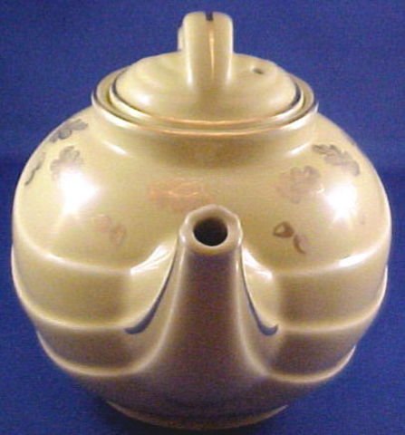 Hall China Teapot Six Cup Gold Trim - 2
