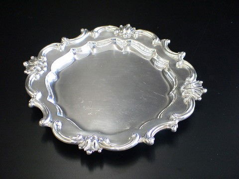 Chippendale style serving platter marked Reed & B: Chippendale style serving platter marked Reed & Barton EPNS w/ touch marks, measurements 13"D