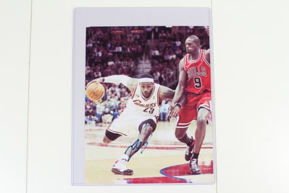 Autographed LeBron James Cleveland Cavaliers Photo