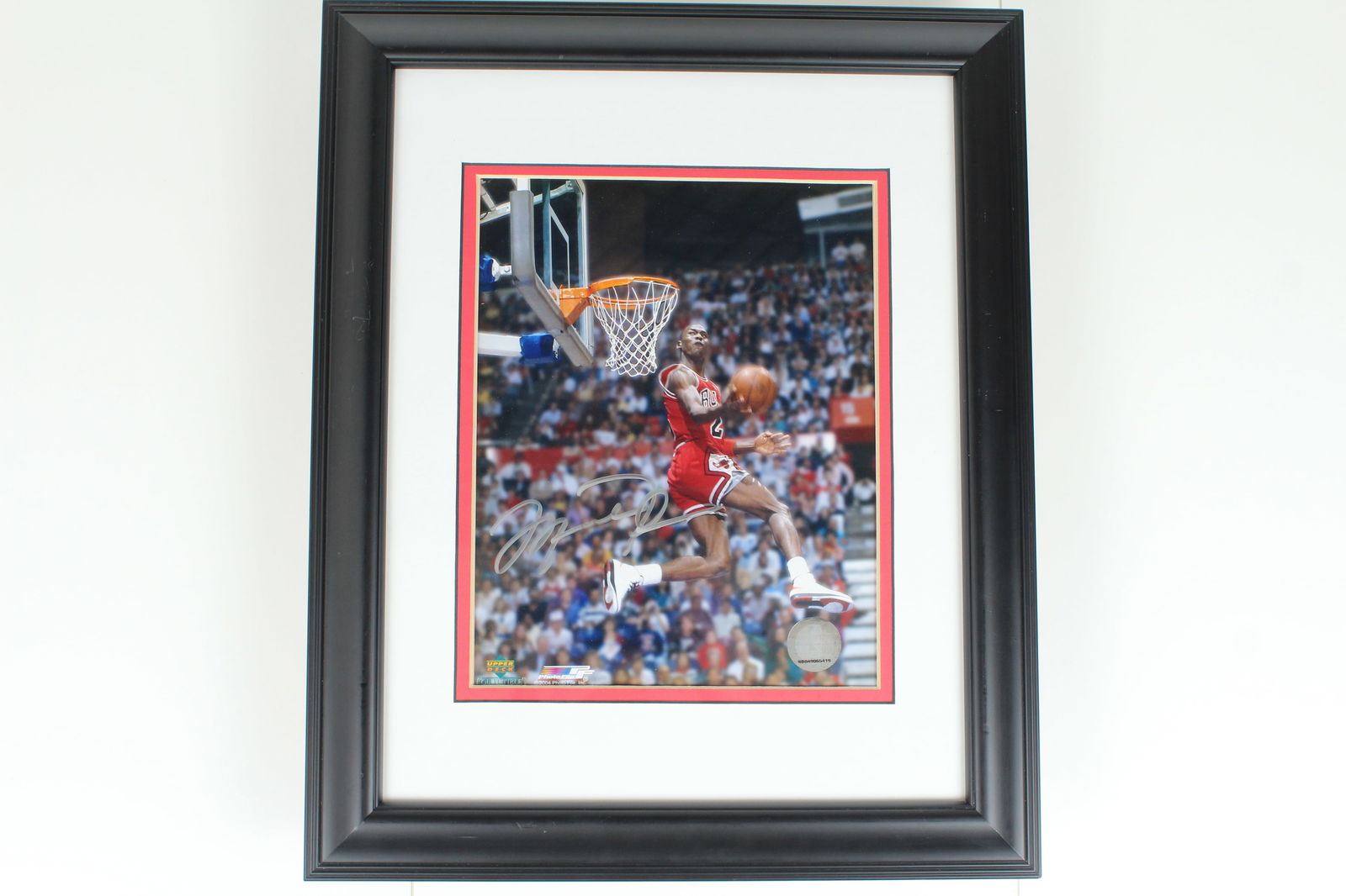 Autographed Upper Deck Michael Jordan Photo (1 of 8)