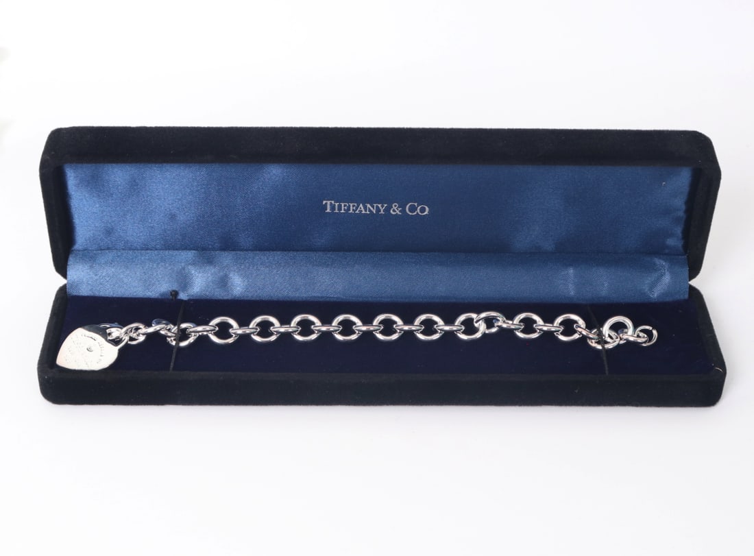 Tiffany & Co. Heart Chain Bracelet, Original Box Included (1 of 4)