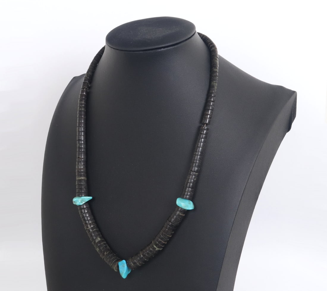Shell and Turquoise Necklace - 3