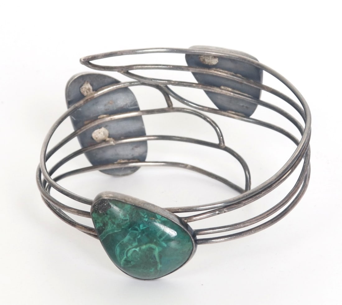 Malachite Inlayed Cuff Style Bracelet - 4