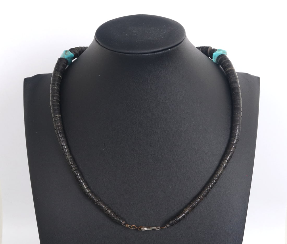 Shell and Turquoise Necklace - 4