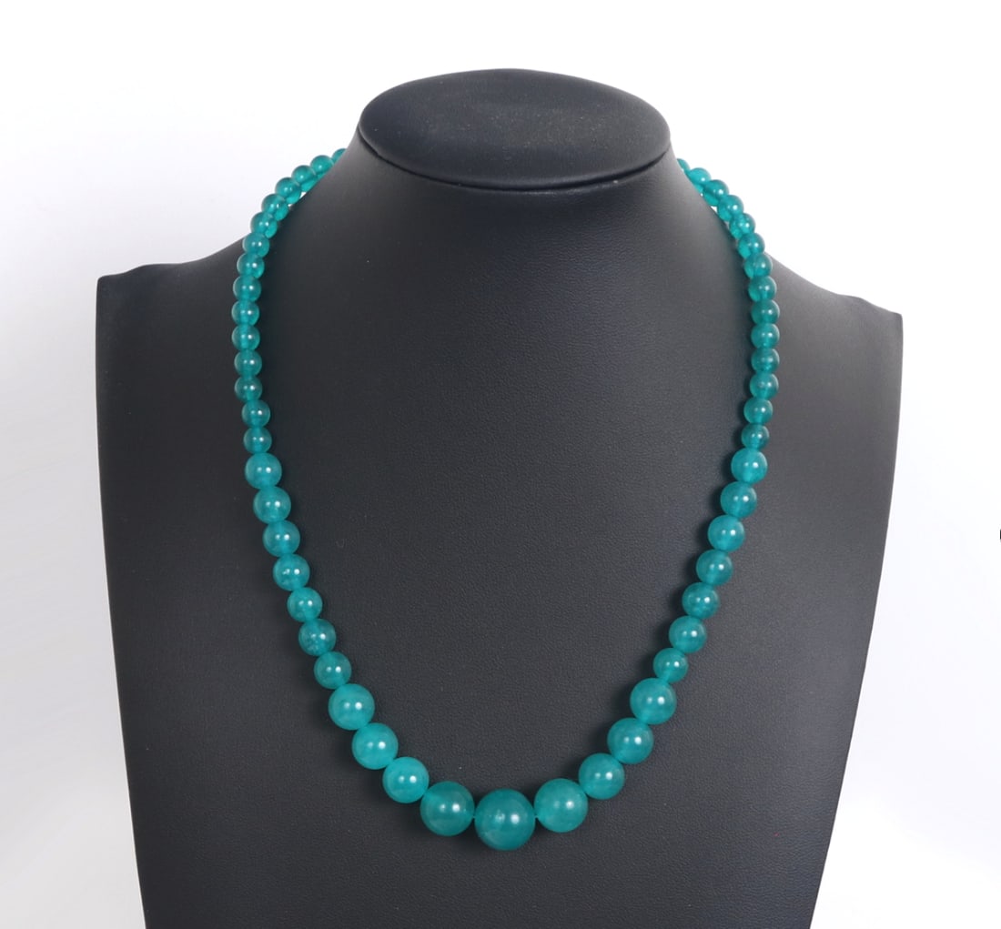 Beautiful Blue Agate Style Beaded Necklace: Delicately understated light blue agate style beaded necklace with dozens of perfectly polished beads throughout in a cascading design. Beautiful addition to any jewelry collection. Size 18" L