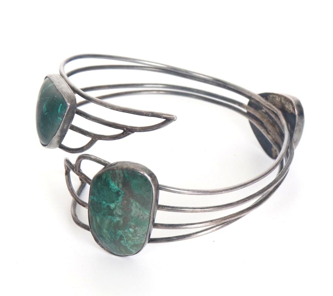 Malachite Inlayed Cuff Style Bracelet - 3