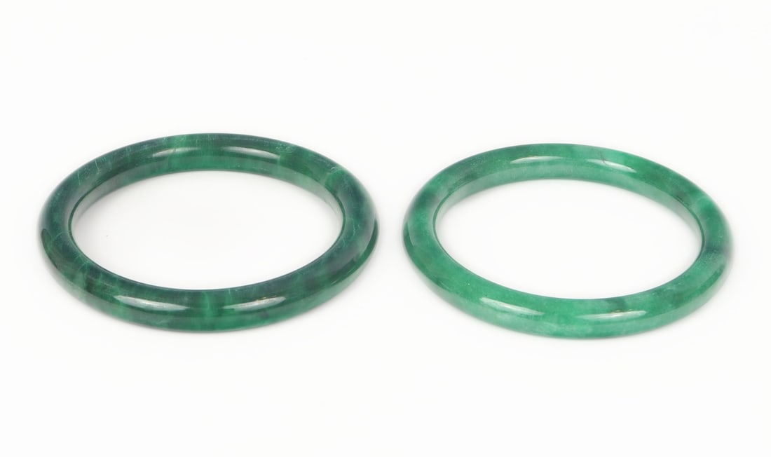Two Green Chinese Jade Bangles - 3
